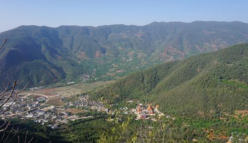鸡足山